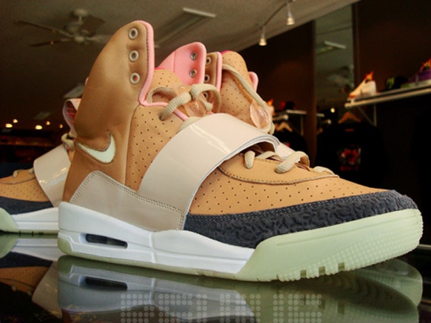 nike-sportswear-air-yeezy-net-preview-1