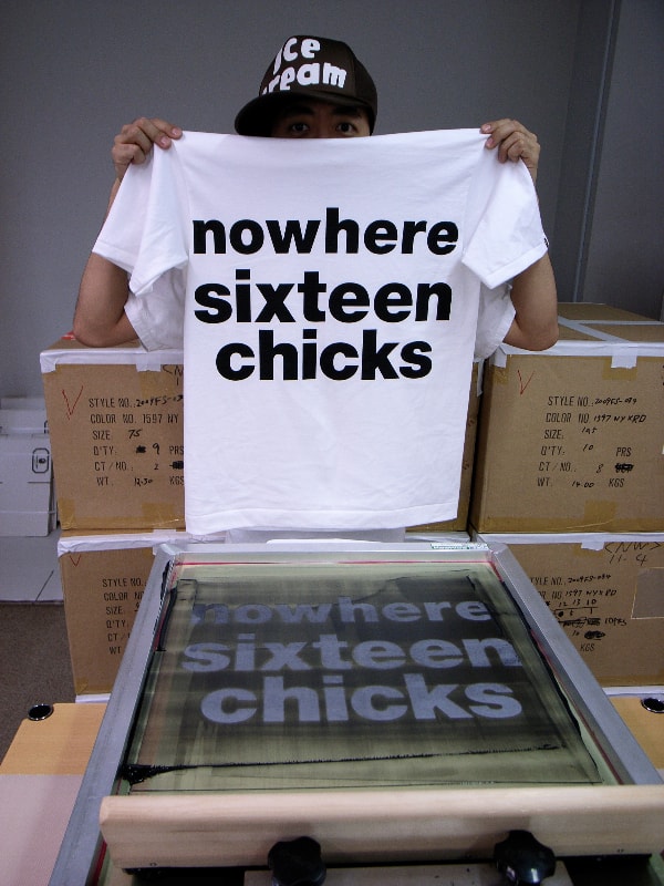 nowhere-sixteen-chicks-tee-1