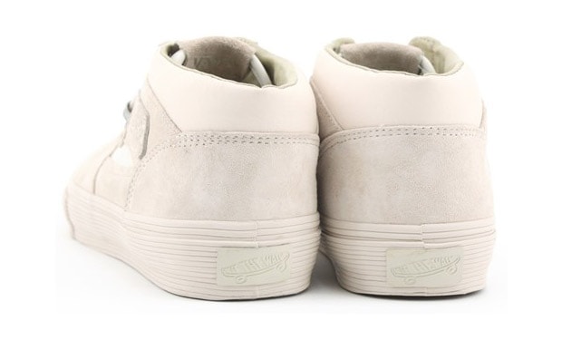 vans-vault-lvevl-46-lx-half-cab-1