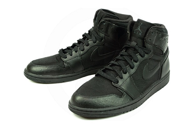 air-jordan-1-black-ostrich