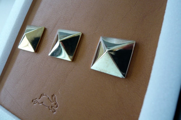 bunney-pyramid-studs