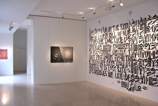 chaz-bojorquez-retna-follow-line