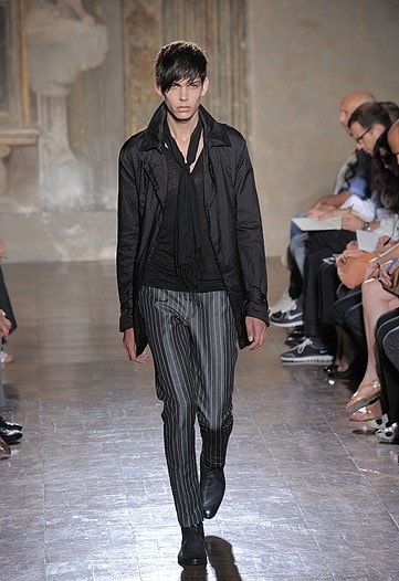 john-varvatos-2010-spring-rtw-collection