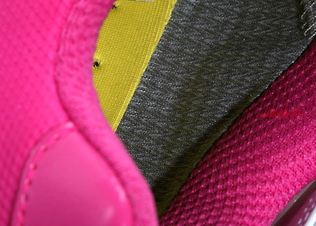 new-balance-mtg580-gore-tex-gradient