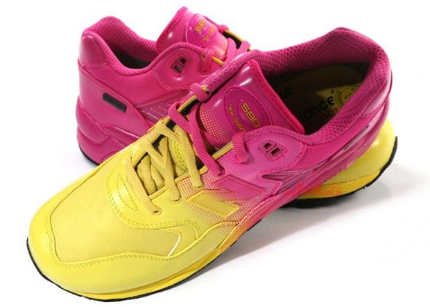 new-balance-mtg580-gore-tex-gradient