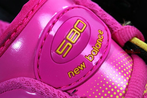 new-balance-mtg580-gore-tex-gradient
