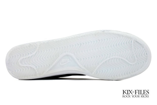 nike-sportswear-tennis-classic-clear-sole