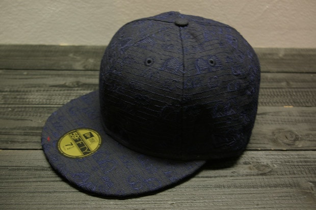 original-fake-eyes-new-era-fitteds-caps