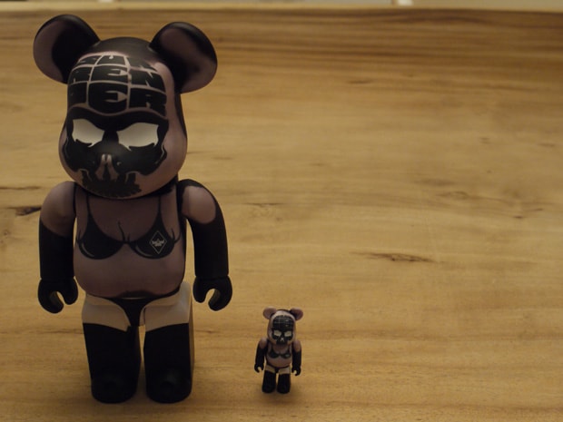 surrender-medicom-toy-bearbrick-100-400
