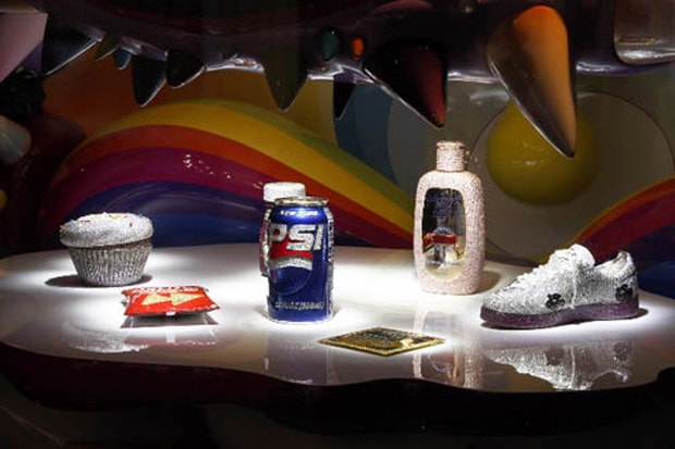 takashi-murakami-the-simple-things