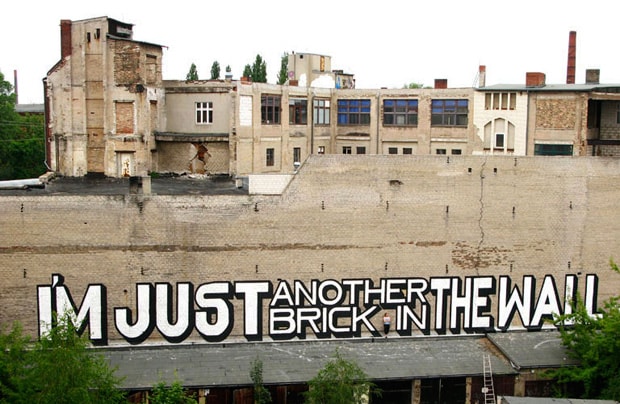 above-bridge-divide-berlin-wall-20th-anniversary
