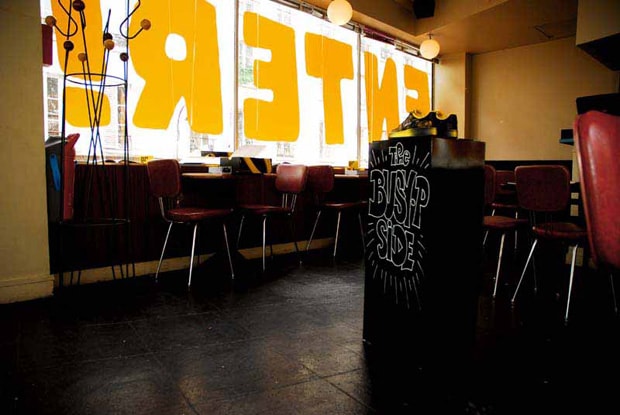cool-cats-yellow-pop-up-store