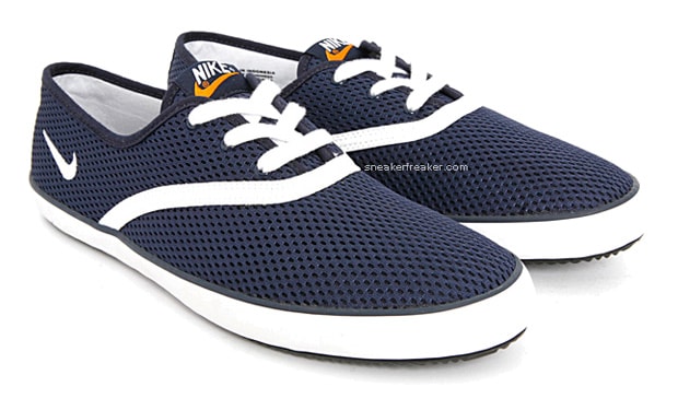 nike-deuce-mesh-sneaker