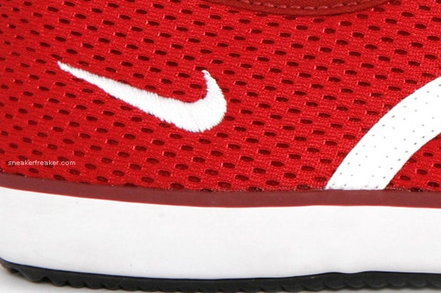 nike-deuce-mesh-sneaker