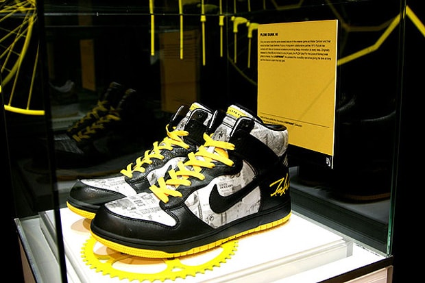 nike-sportswear-livestrong-installation-qubic