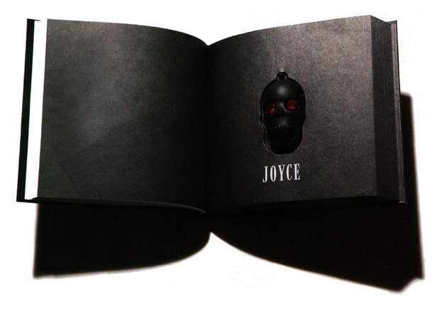 alexander-mcqueen-joyce-2gb-usb-set