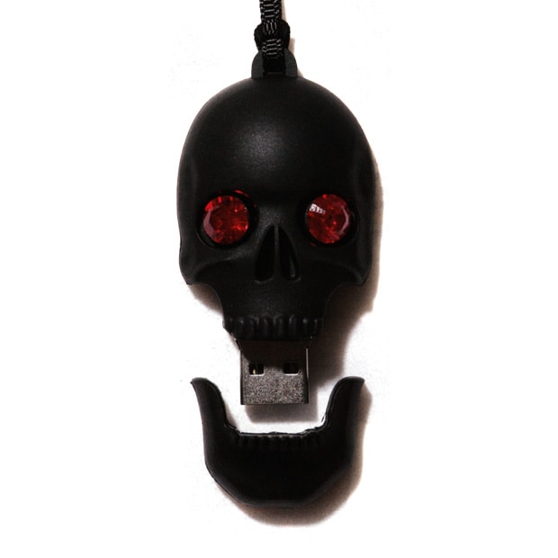 alexander-mcqueen-joyce-2gb-usb-set