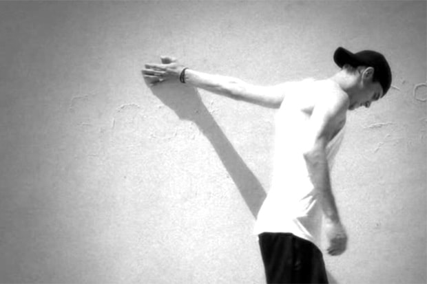 alexander-wang-men-2010-spring-preview-video