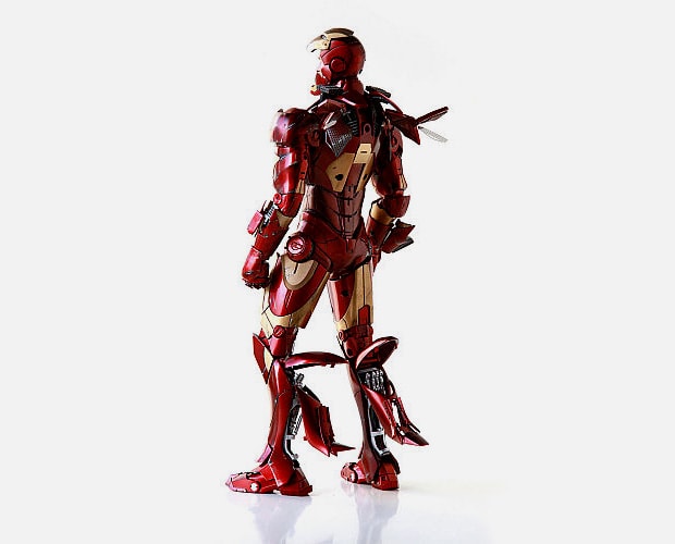hot-toys-iron-man-mark-iii-battle-damaged