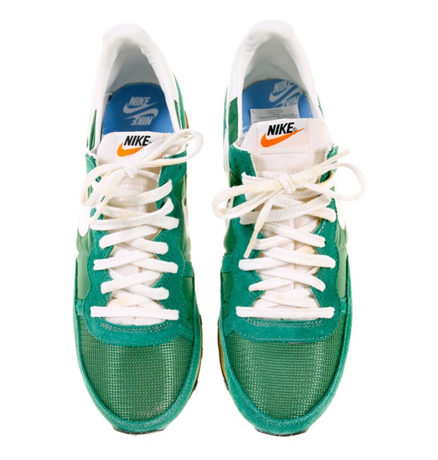 nike-sportswear-challenger