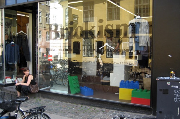 wood-wood-lego-brickism
