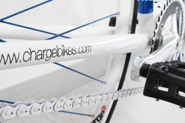 griffin-charge-bikes-the-plug-fixed-gear-bike