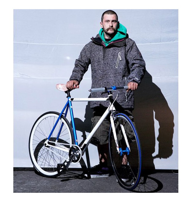 griffin-charge-bikes-the-plug-fixed-gear-bike