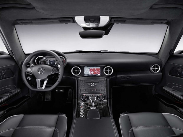 mercedes-benz-2010-sls-amg