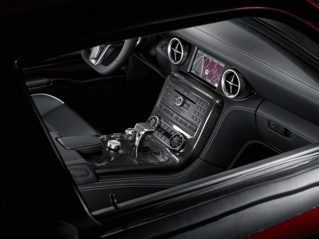 mercedes-benz-2010-sls-amg