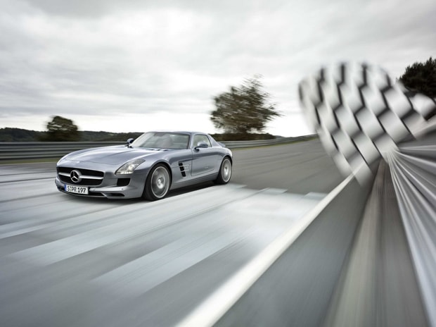 mercedes-benz-2010-sls-amg