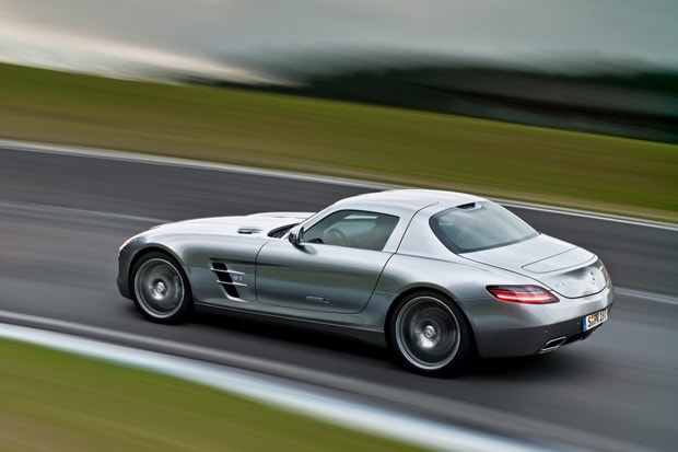 mercedes-benz-2010-sls-amg