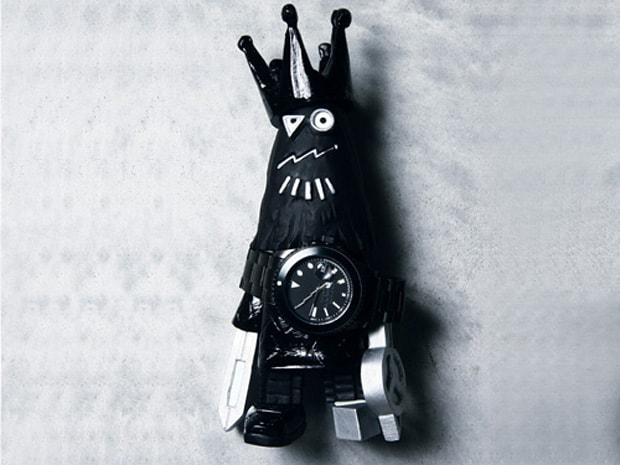 michael-lau-mindstyle-de-la-barracuda-watch-toy