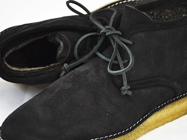 mug-mouton-desert-boots