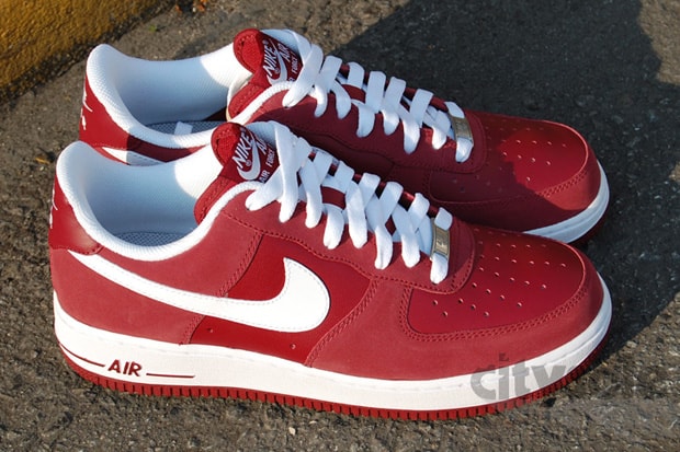 nike-air-force-1-team-red-pack