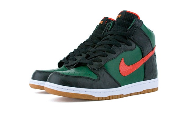 nike-dunk-hi-supreme-east