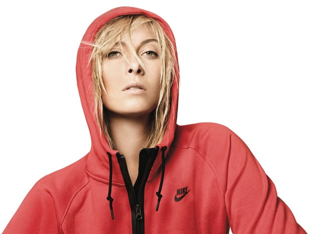 nike-sportswear-aw77-hoodie-style-photo-shoot