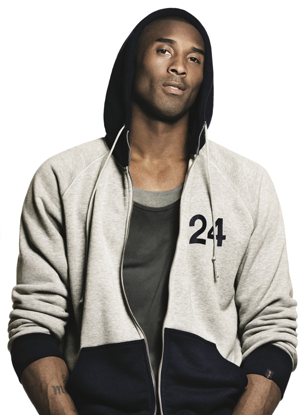 nike-sportswear-aw77-hoodie-style-photo-shoot