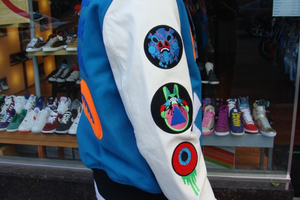 cassette-playa-nike-sportswear-varsity-jacket