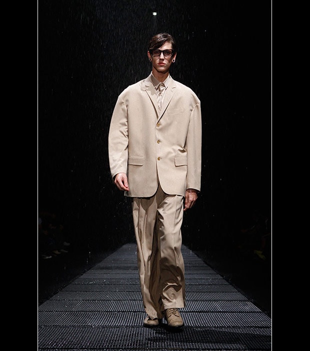 lad-musician-2010-spring-summer-runway