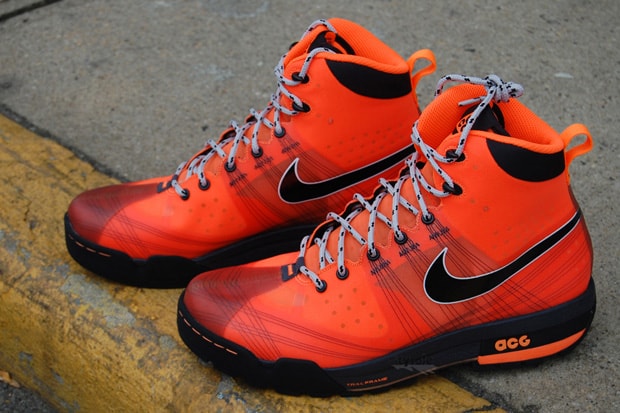 nike-acg-total-orange-ashiko-flywire-boot