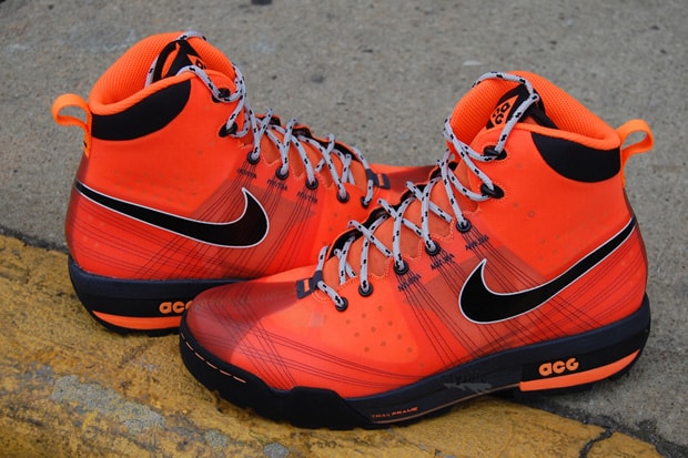 nike-acg-total-orange-ashiko-flywire-boot