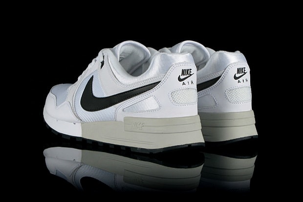 nike-air-pegasus-89-white-black