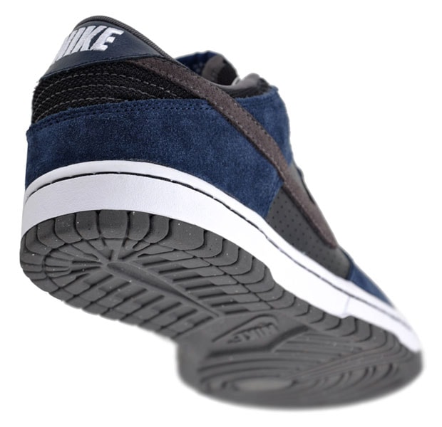 nike-sb-dunk-low-obsidian-black