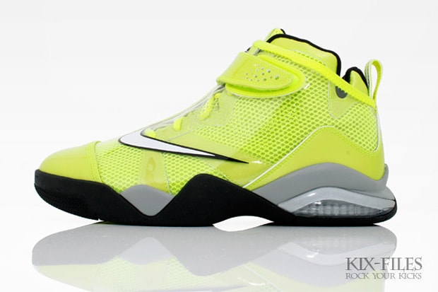 nike-zoom-flightclub-tf-transformers-clear-pack