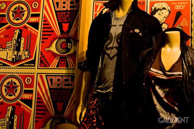 obey-levis-live-installation-shepard-fairey-times-square