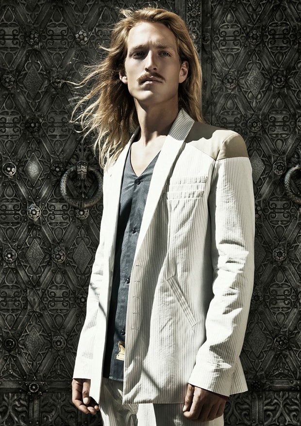 OntFront 2010 Spring/Summer Lookbook