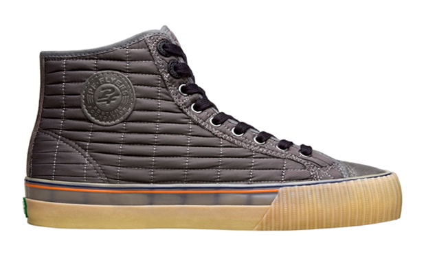 pf-flyers-2009-holiday-center-hi