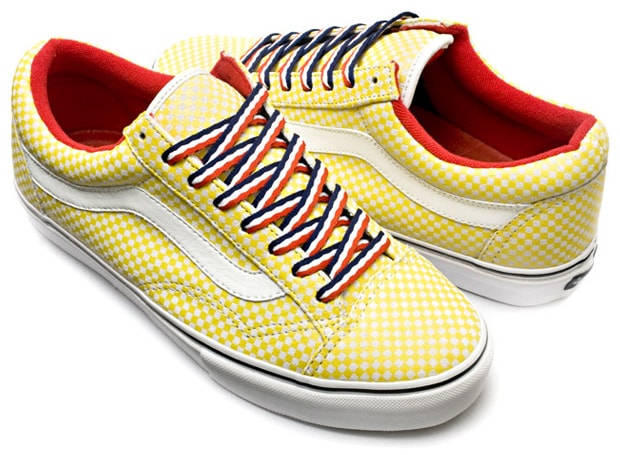 supreme-vans-2009-old-skool-half-cab