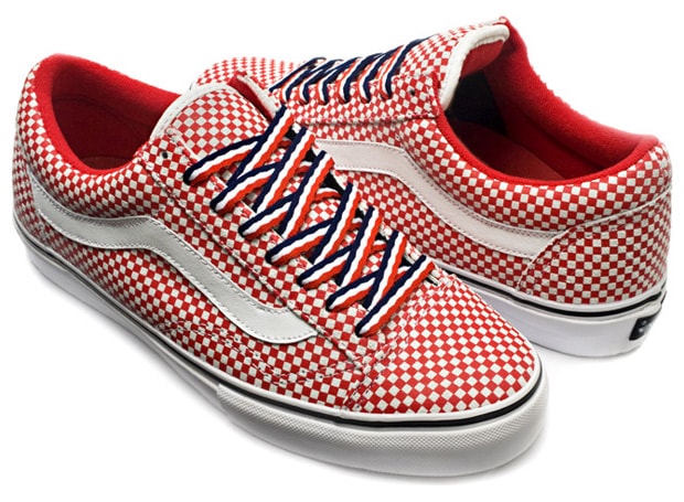 supreme-vans-2009-old-skool-half-cab