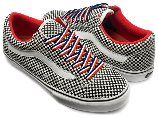 supreme-vans-2009-old-skool-half-cab